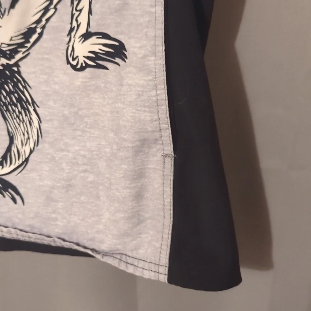 Dr. Seuss Cat In The Hat women's top - Picture 5 of 12